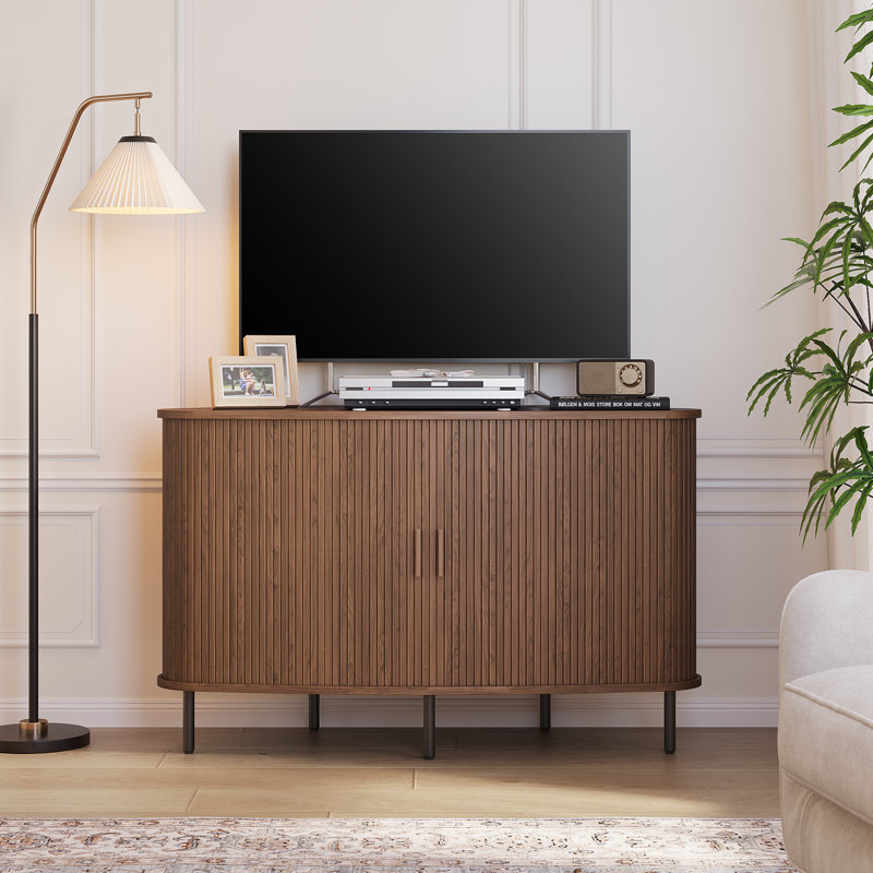 Meuble télé d'angle avec prise de courant et rangement pour téléviseur de 55 po ou moins, 47.25", Noyer