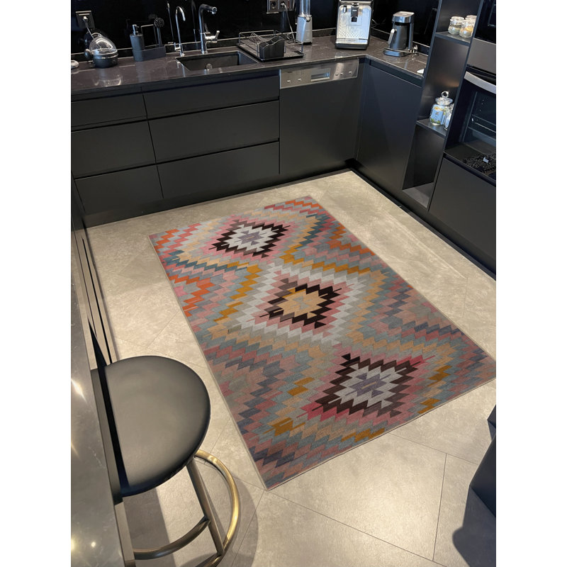 Tapis décoratif multicolore à motif géométrique triangulaire, Rectangle 4 pi 11,06 po x 7 pi 6,55 po