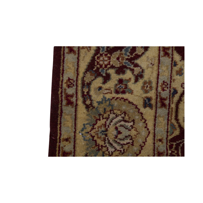 Tapis rouge et or de haute qualité noué à la main