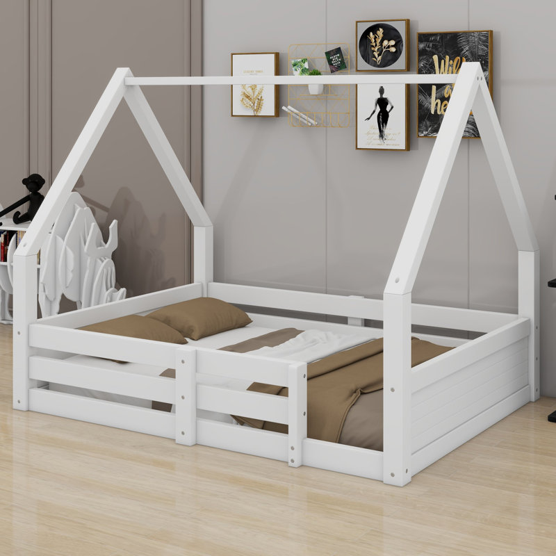 Lit cabane avec cadre de toit et système de fixation sécurisé pour chambres d'enfants, Full, Naturel