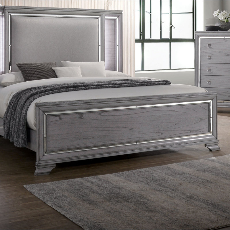 Meaghann Upholstered Standard Bed, California King