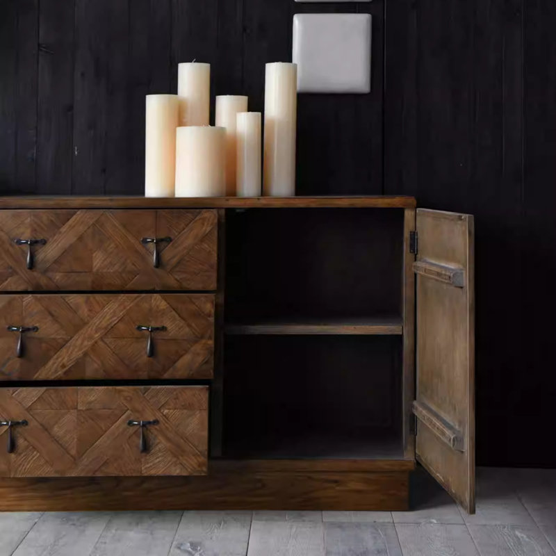 Buffet de style artistique rétro, 33.86" H x 62.99" W x 15.75" D