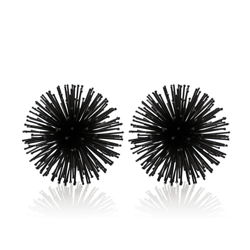 Ensemble de deux sculptures de table sphériques en fer noir