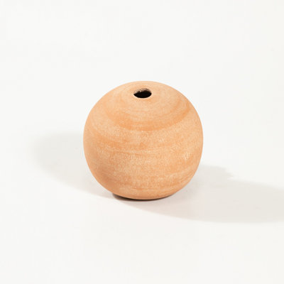 Caera Figurines & Sculptures
