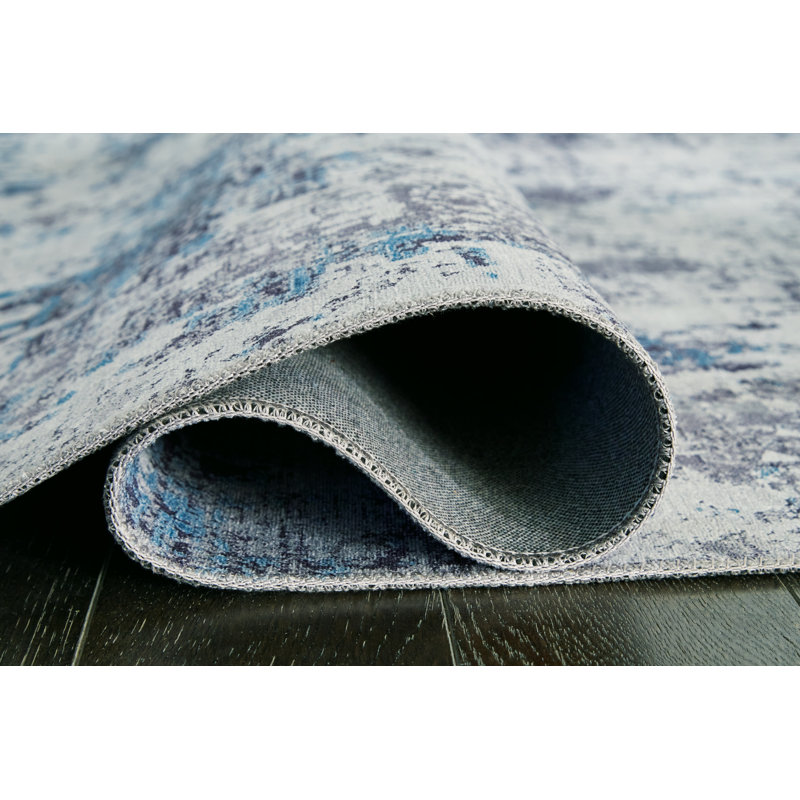 5' x 7' Blue Gray White Abstract Synthetic Rug