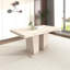Table de salle à manger rectangulaire extensible, convenant pour 6 à 10 personnes, avec motif de travertin veiné, dimensions 160 à 200 cm, simple et élégante.