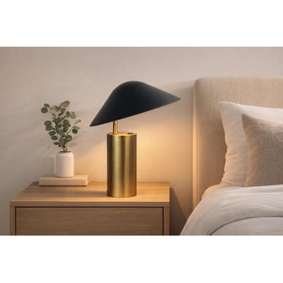 Lampe d'appoint sculptée en métal 18 po x 14 po