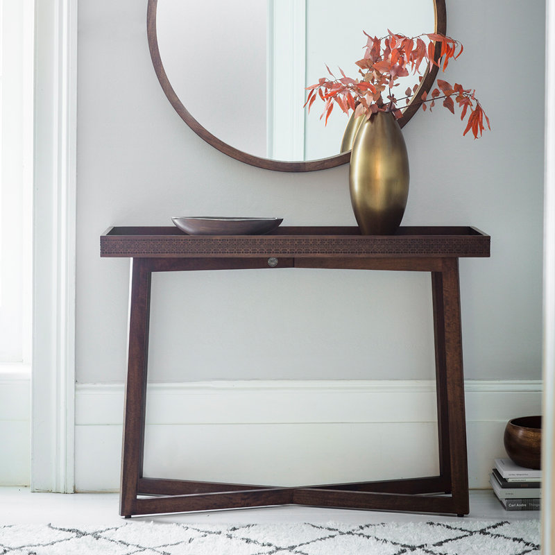 Cassilyn 110cm Solid Wood Console Table, Brown