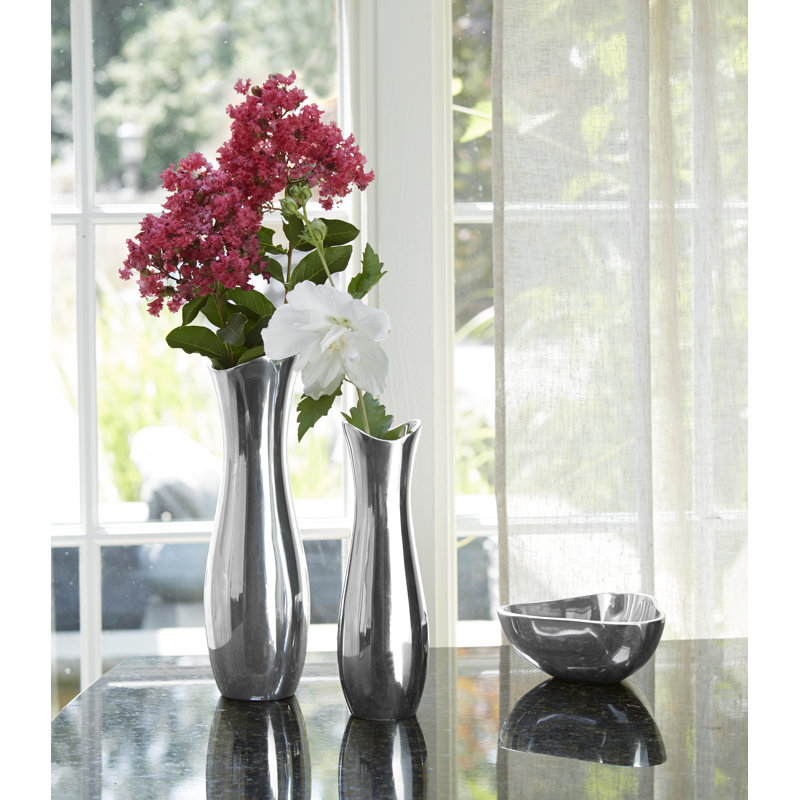 Vase Nambe Stryker, H 9 po x l 2 po x P 2 po