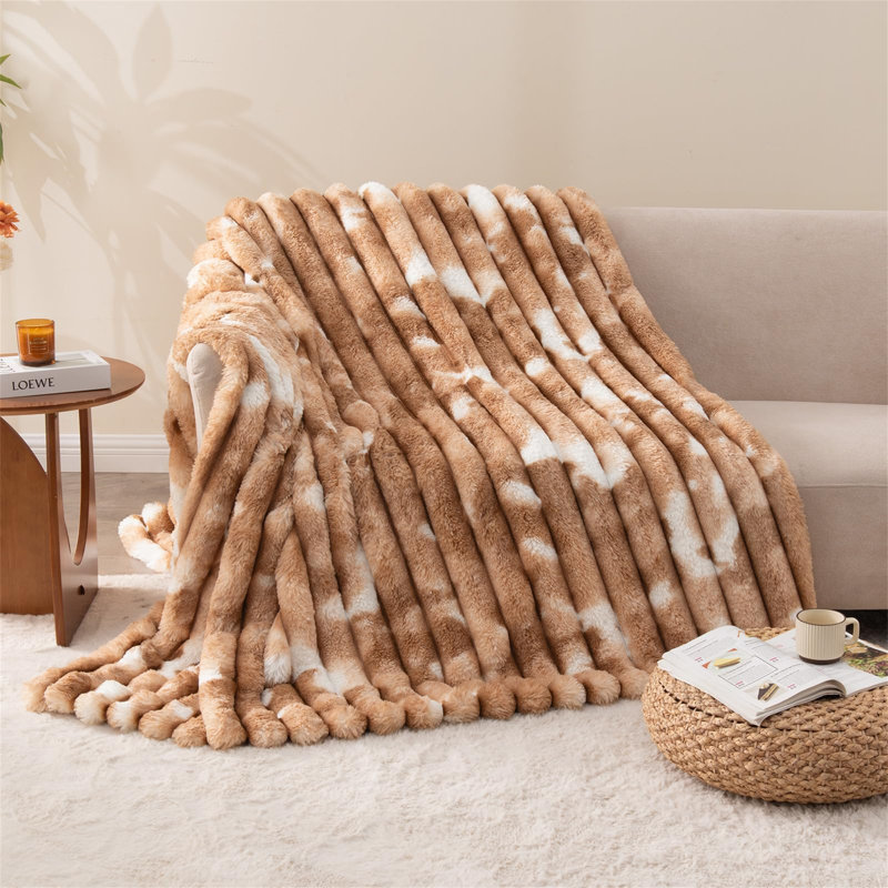 Machine Woven Throw Blanket, Brown