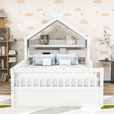 Lit maison en bois avec tablette de rangement, auvent amovible et garde-corps