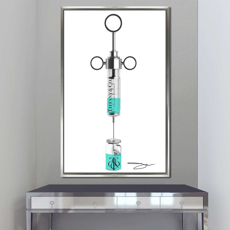 Shot of Diamonds (Vertical) par By Jodi - impression, Cadre flottant argent, H 51,5 po x l 31,5 po x P 2 po