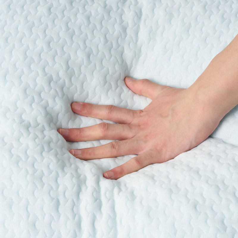 Surmatelas en bambou 4 couches, mousse viscoélastique imprégnée de gel, caisse en duvet synthétique, dessus en viscose de bambou et dessous en microfibre brossée