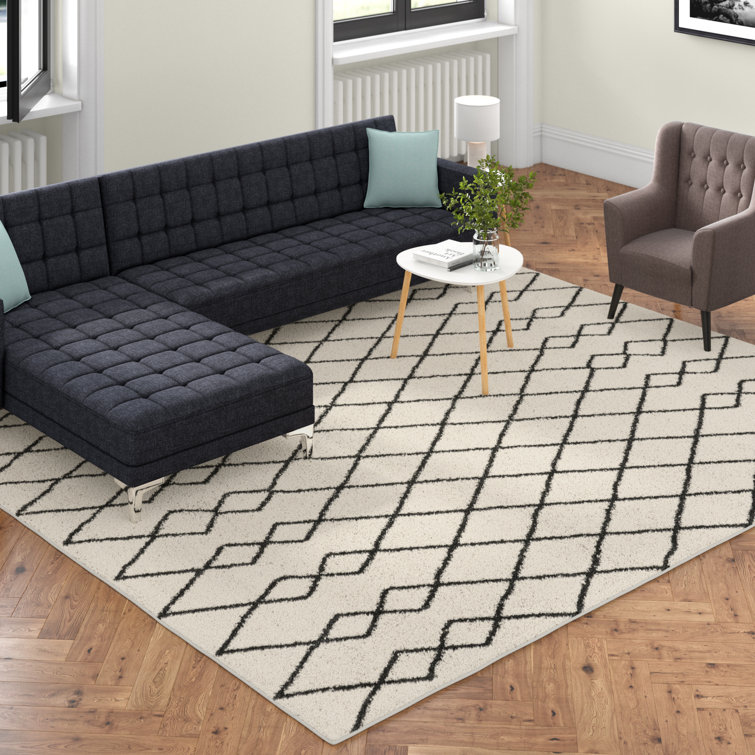 Kristin Geometric Area Rug