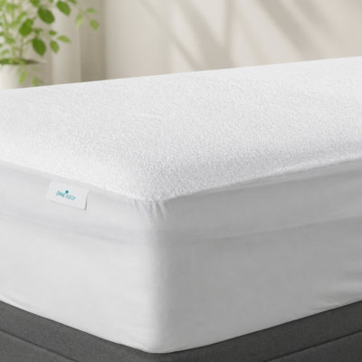 Protège-matelas imperméable haut de gamme avec surface éponge respirante