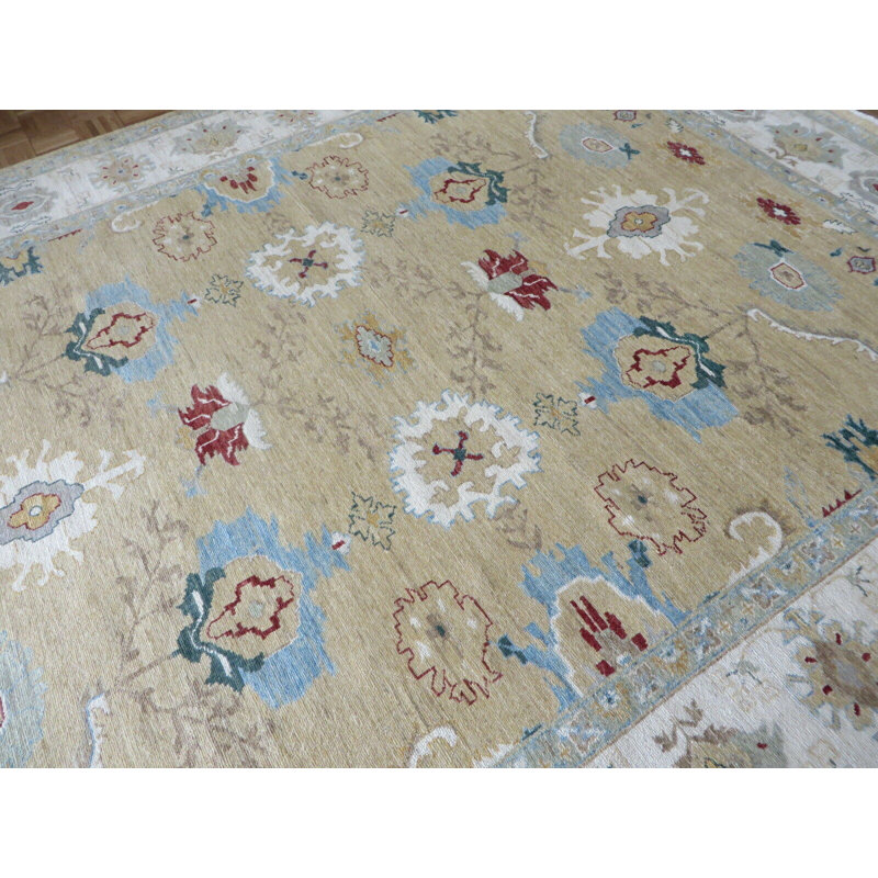 Tapis beige unique de 9 pi 4 po x 11 pi 10 po