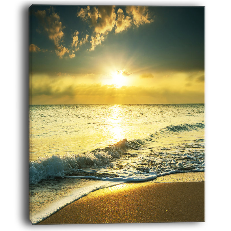 Jaune soleil light over crystal eaux, reproduction de photo sur toile tendue, H 20 po x l 12 po x P 1po