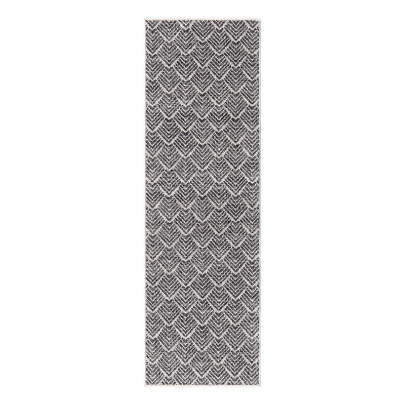 Jera Geometric Indoor Rug, Runner 2' x 6'