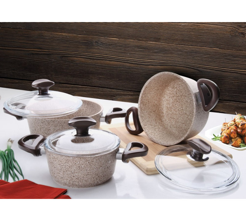 Ensemble de casseroles