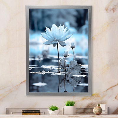 Monochromes bleus et blancs Winters Reflection I - Art mural sur toile florale