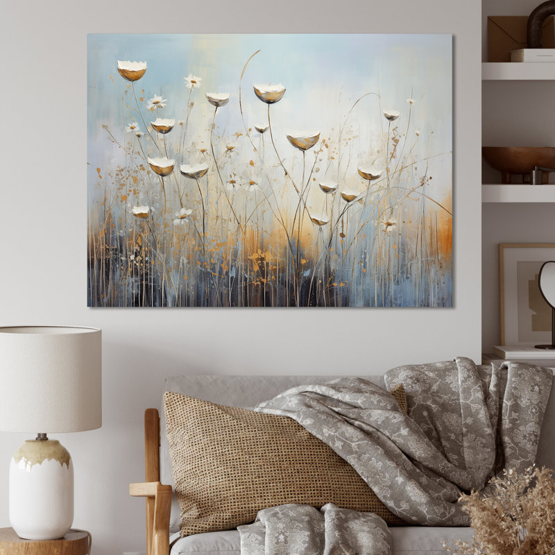 Beige Wildflowers Breeze IV sur toile, Toile tendue, H 16 po x l 32 po x P 1 po