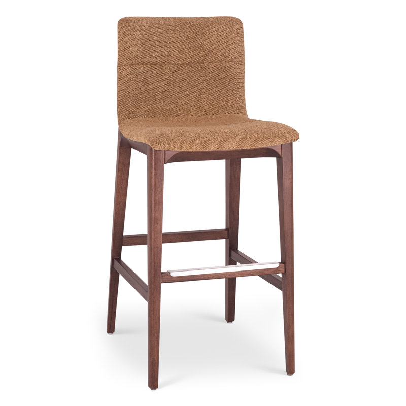 Tabouret de comptoir moderne moderne brésilien Godan, Siège en terre cuite Jackpot / cadre Nogal