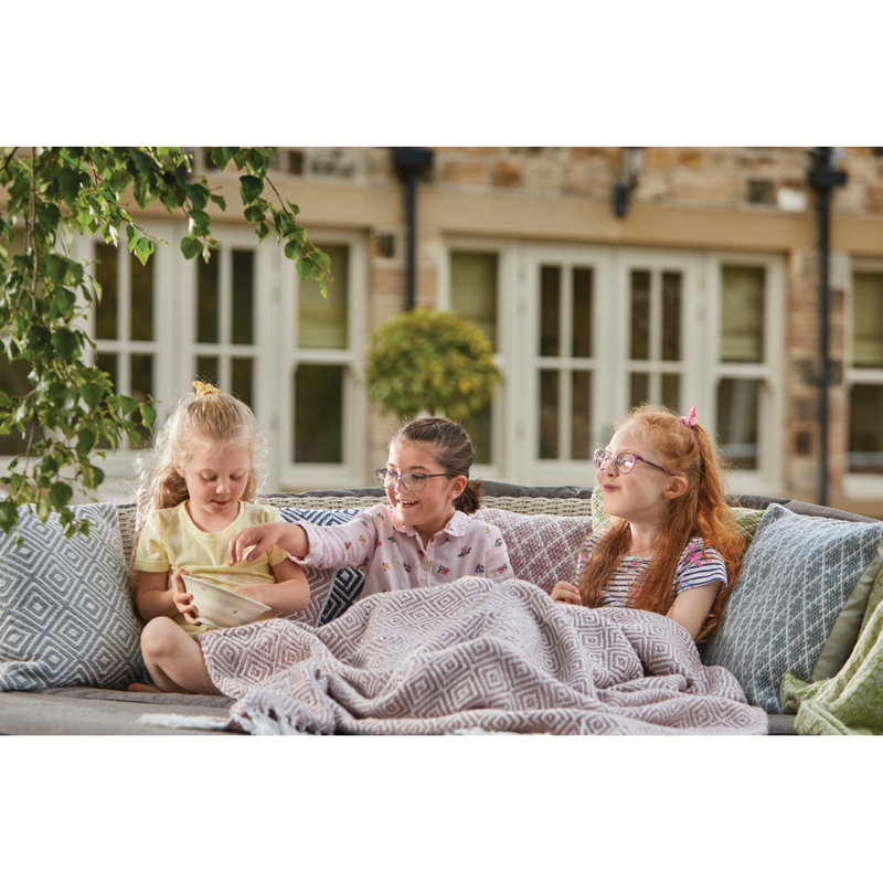 Stauton Throw Blanket, Rose