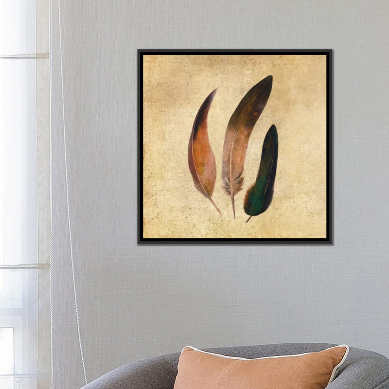 Trois plumes, impression carrée sur toile tendue, H 26 po x l 26 po x P 1,5 po, Toile avec cadre noir, Pas de tapis