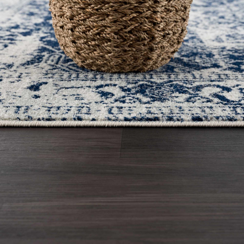 Tapis oriental en polypropylène tissé à la machine Jeorgina, Tapis de couloir 2 pi 7 po x 7 pi 3 po