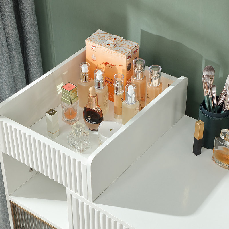 Reynyer Vanity