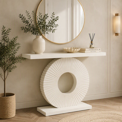 Canapé moderne en bois avec base géométrique