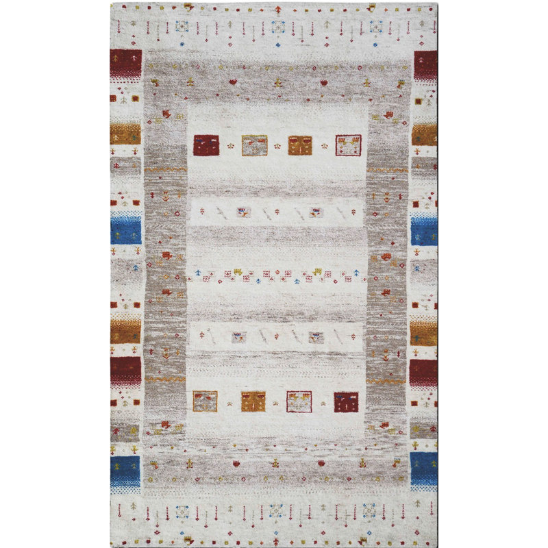 Tapis Izhan, Rectangle 4 pi 11 po x 8 pi 2 po
