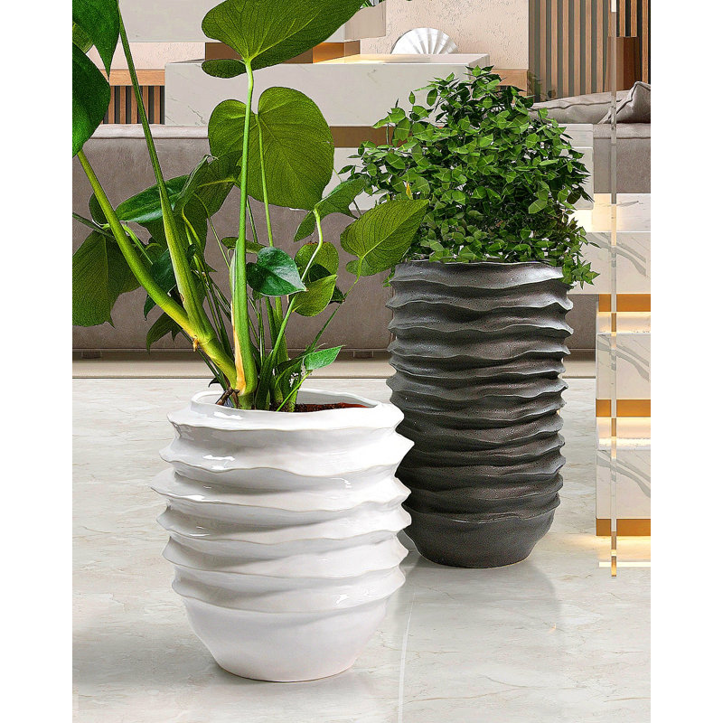 Pot à fleurs en céramique ondulé, H 18,5 po x l 17,5 po x P 17,5 po, Noir, noir, noir, noir