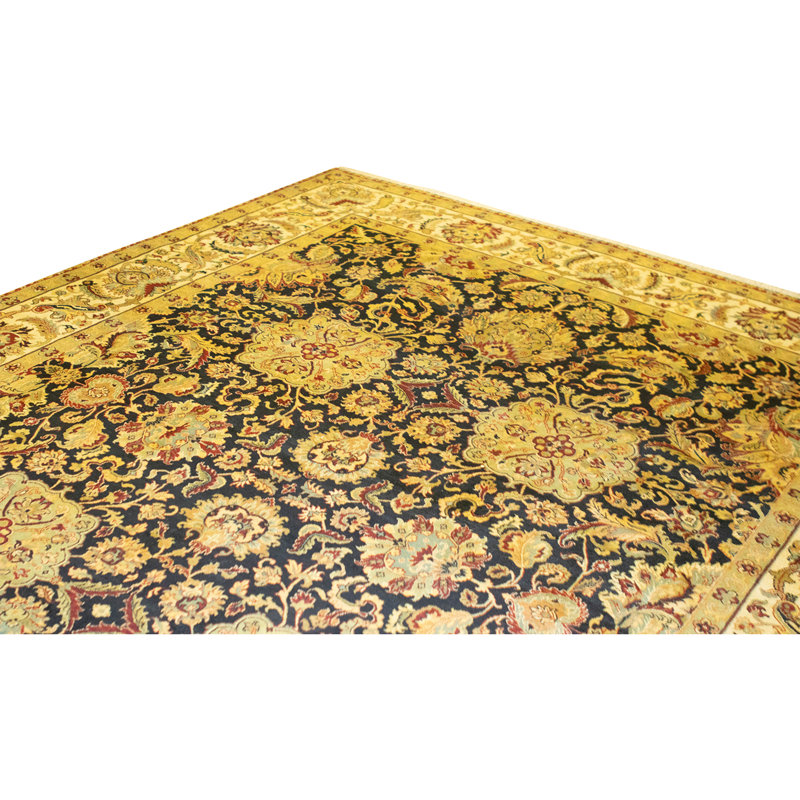 Tapis noir noué à la main de haute qualité