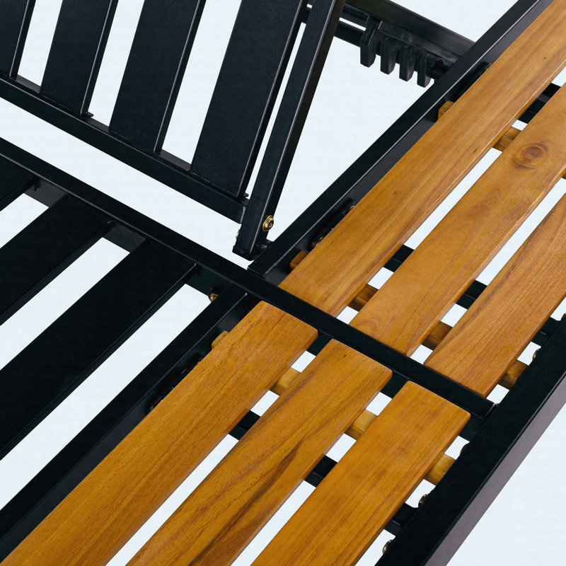 Structure de chaise longue en bois d'acacia noir à finition fer et teck avec dossier réglable et surface de rangement plate, fauteuil inclinable extérieur de 400 lb pour le patio près de la piscine