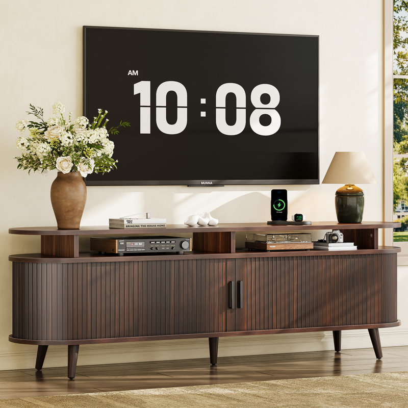 Meuble télé 70 po avec prise de courant et tablettes, console de télévision moderne, meuble télé Mid-Century et console multimédia pour téléviseur de 55 po à 85 po