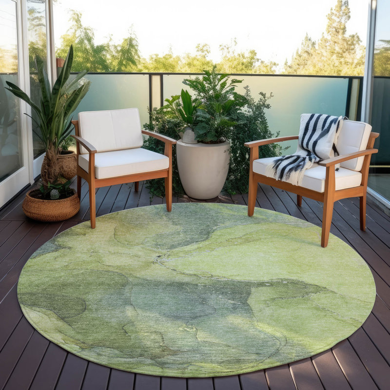 Machine Washable Indoor/Outdoor Xhevrie Green Rug, Round 8'