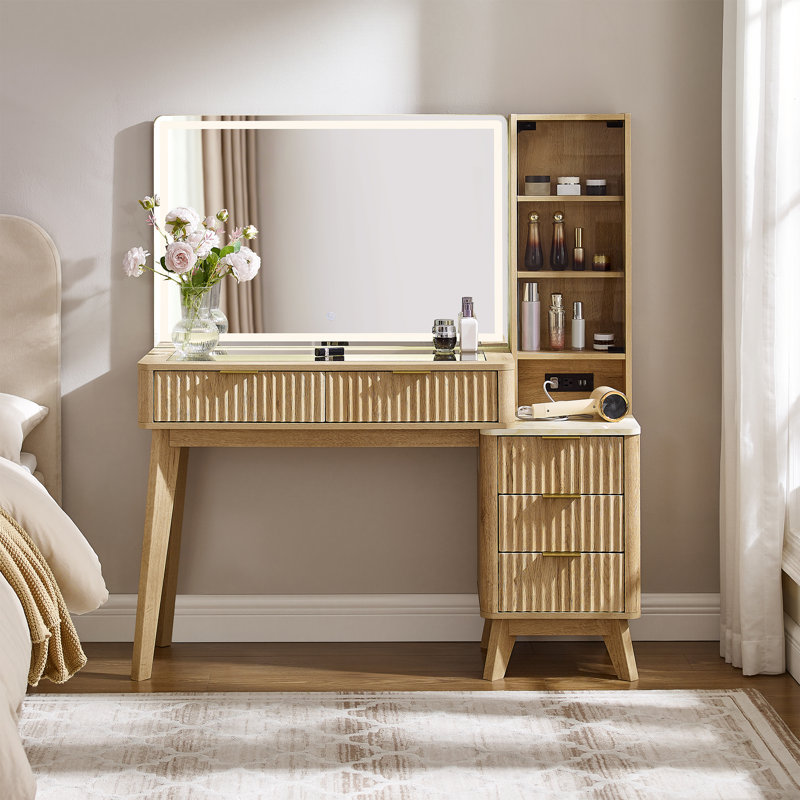 Carsin 48" W Engineered Wood Makeup Vanity with Lighted Mirror, Oak