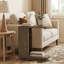 Table d'appoint de style campagnard en forme de C, table d'appoint en bois cannelé de haute qualité avec étagère de rangement à deux niveaux, 60 cm L × 28,5 cm P × 60 cm H, table d'appoint gain de place pour canapé, salon ou chambre