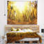 Tapisserie de polyester d’automne jaune dans le soleil avec accessoires suspendus inclus-28489579