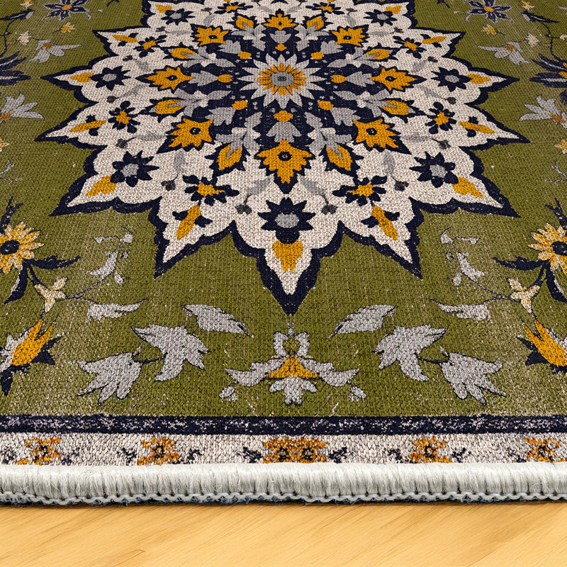 Palmyra Collection Digital Print Cotton-Polyester Green Floral Rug, Rectangle 4' x 5'11"