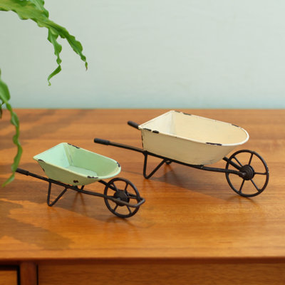 Elina Homestead Tabletop Metal Farmhouse Wheelbarrow Set