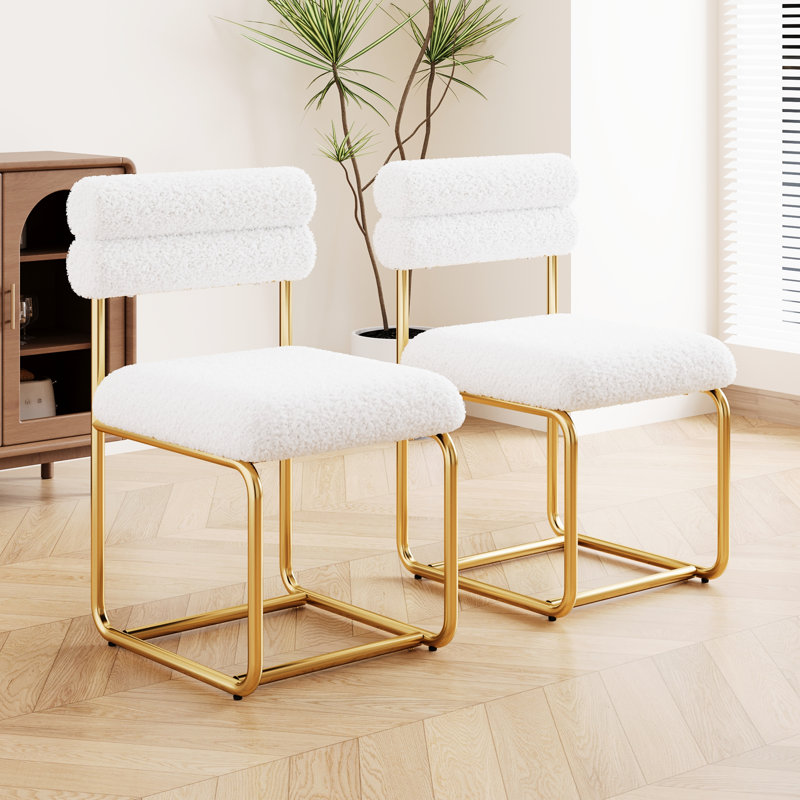 2 pièces de chaises de salle à manger en tissu blanc, coussin épais pour la maison, pieds ergonomiques en fer forgé doré et assise confortable de 2 chaises de salle à manger, coussin, maison élégante