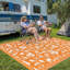 Tapis floral en plastique avec sac pour l'extérieur-129467246-129913460