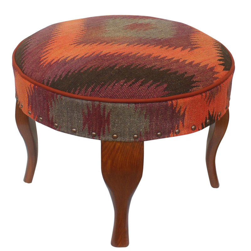 Repose-pieds Anauri, Laine rouge tribal Marvin