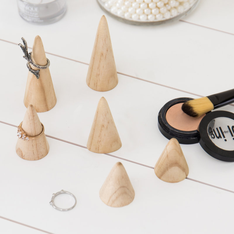 6 Piece Natural Wood Ring Holder