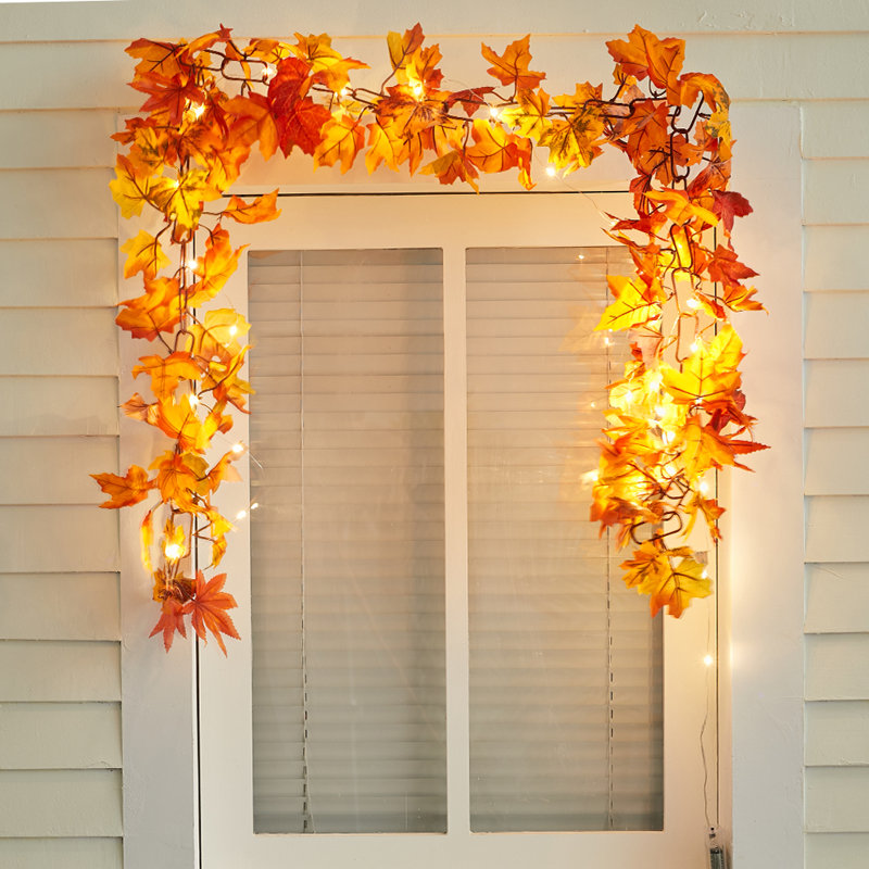 170cm Lighted Faux Maple Garland with Lights
