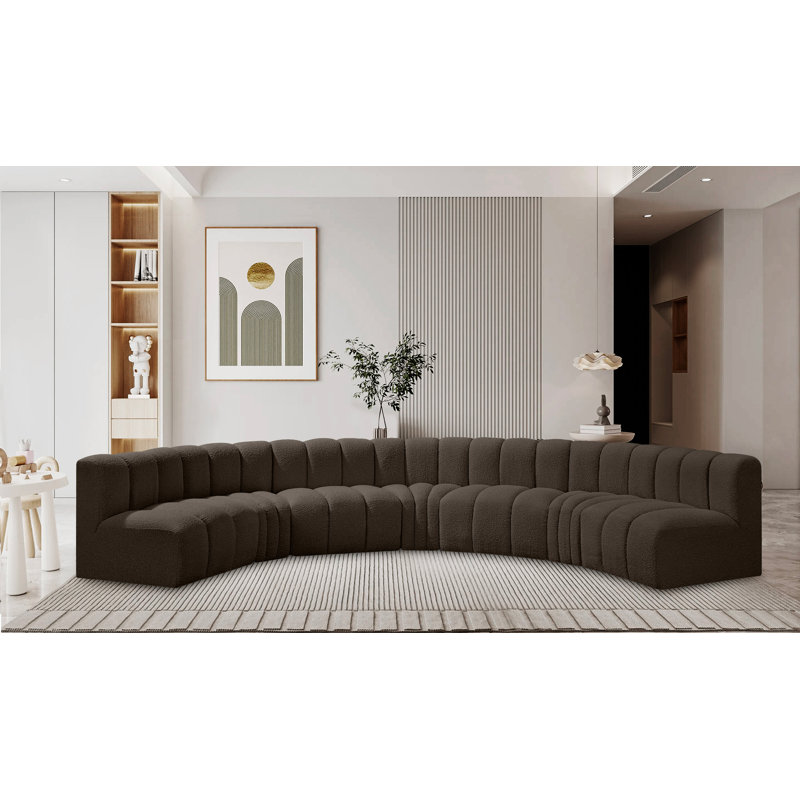 Canapé et chaise rembourrés Hisa, Tissu brun bouclé
