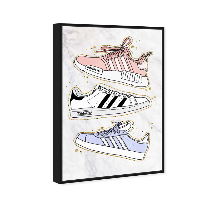 Espadrilles pastel - impression sur toile, H 30 po x l 20 po, Cadre flottant noir