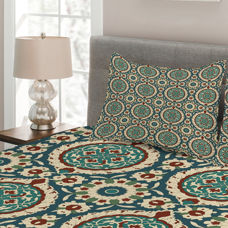 Traditional Floral Coverlet